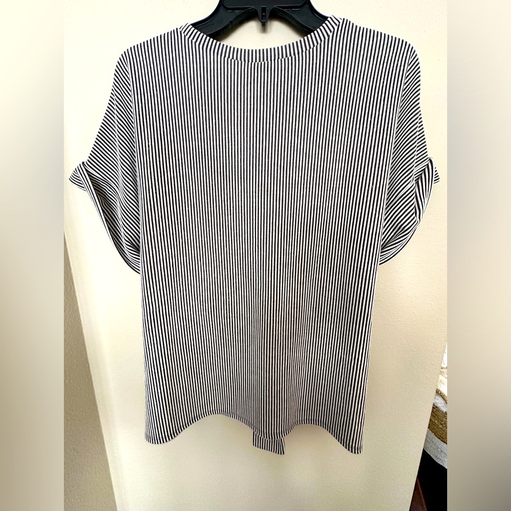 Express Striped Top - Picture 2 of 4